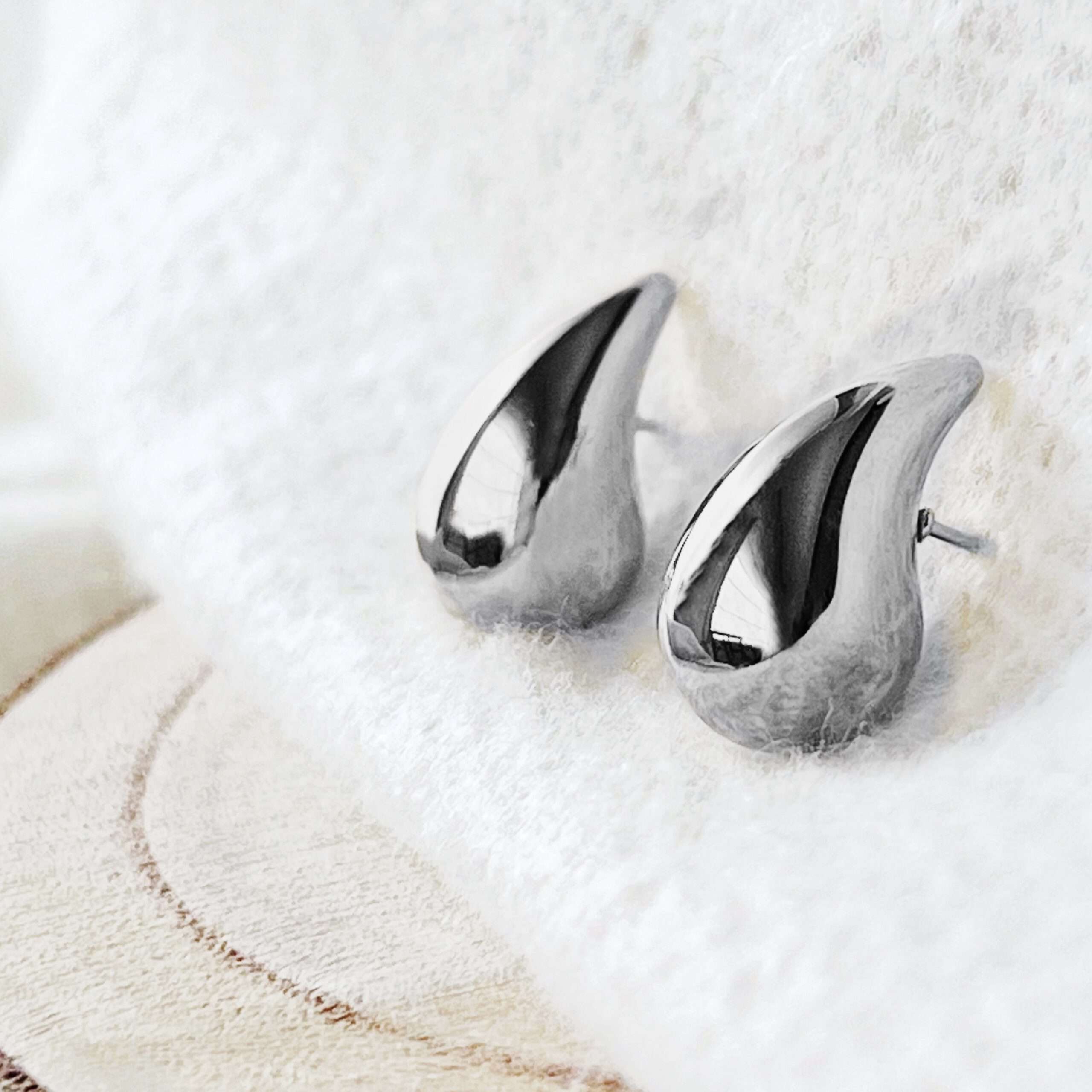 Pendientes Gota plateados